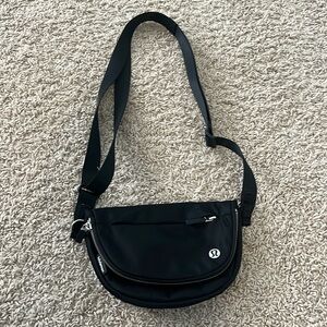 Lululemon mini bag